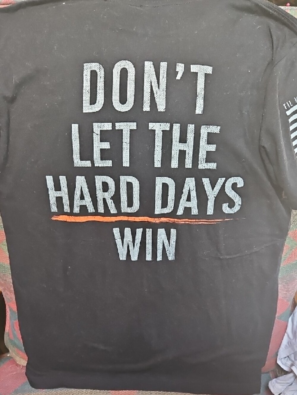 Mental Health Matters "Don't Let The Hard Days Win" Mens Sz S - Picture 3 of 3